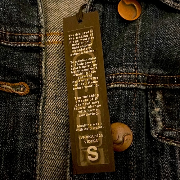 Joe’s vintage denim jacket, rare find get it today where it tomorrow😎 - Picture 6 of 8